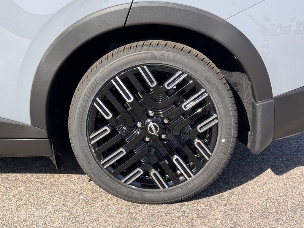 New 2026 Nissan Leaf Platinum+ w/ Cargo Package (Platinum+) FWD image 8