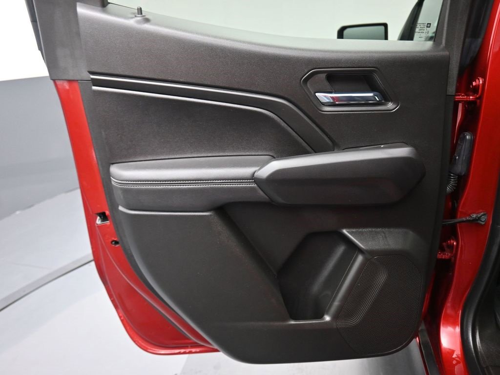 Used 2023 Chevrolet Colorado LT w/ LT Convenience Package II image 28