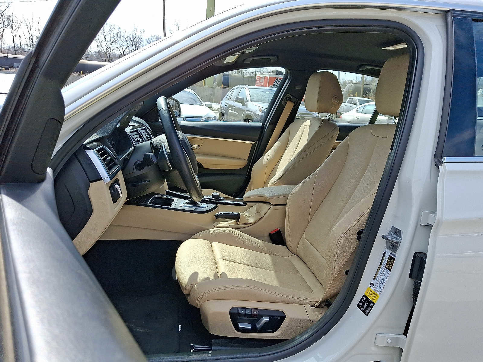 Used 2018 BMW 330i xDrive Sedan image 14