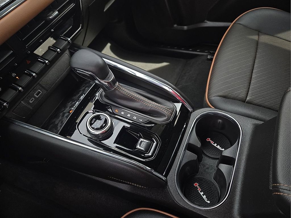 Used 2024 GMC Canyon AT4 w/ AT4 Premium Package image 21