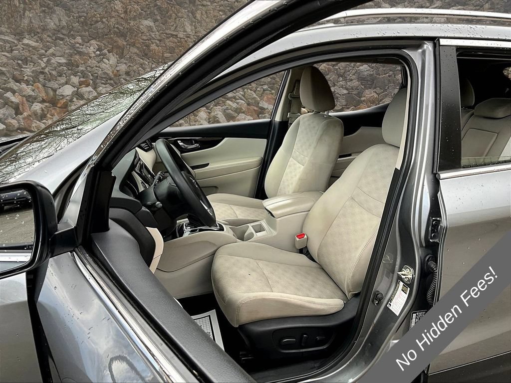 Used 2020 Nissan Rogue Sport SV AWD/4WD image 17