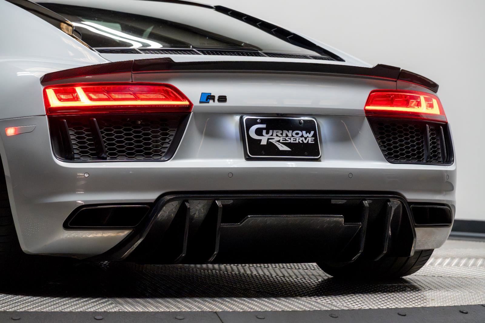 Used 2017 Audi R8 V10 plus w/ Full Leather Package image 30