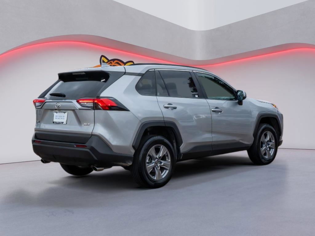 Used 2024 Toyota RAV4 XLE image 5