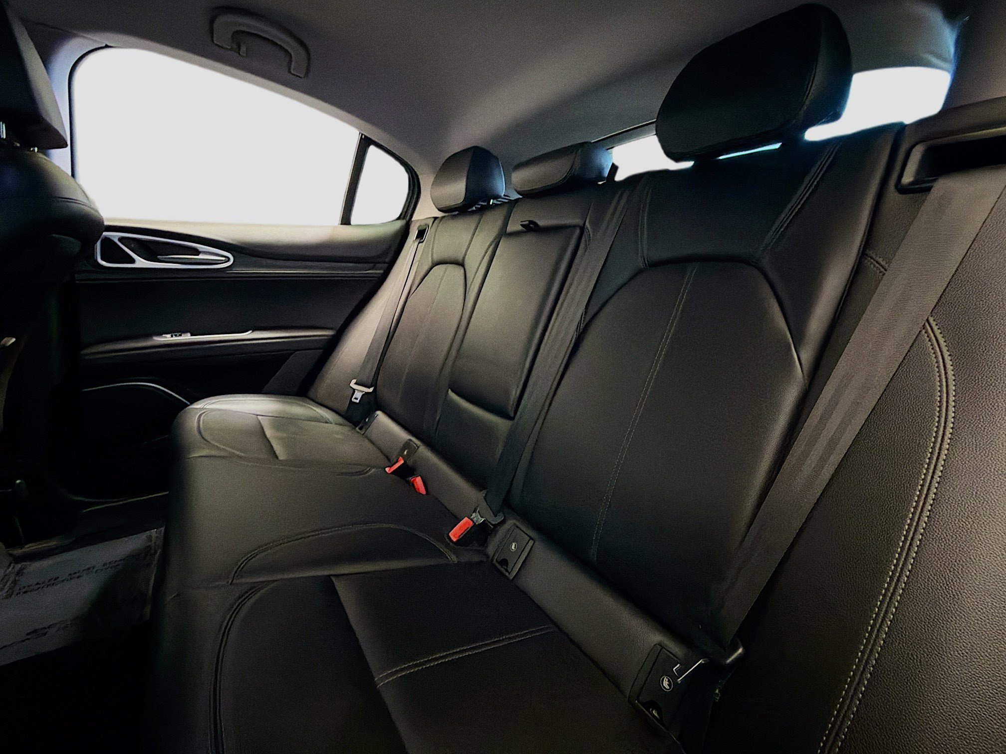 Used 2020 Alfa Romeo Stelvio image 14