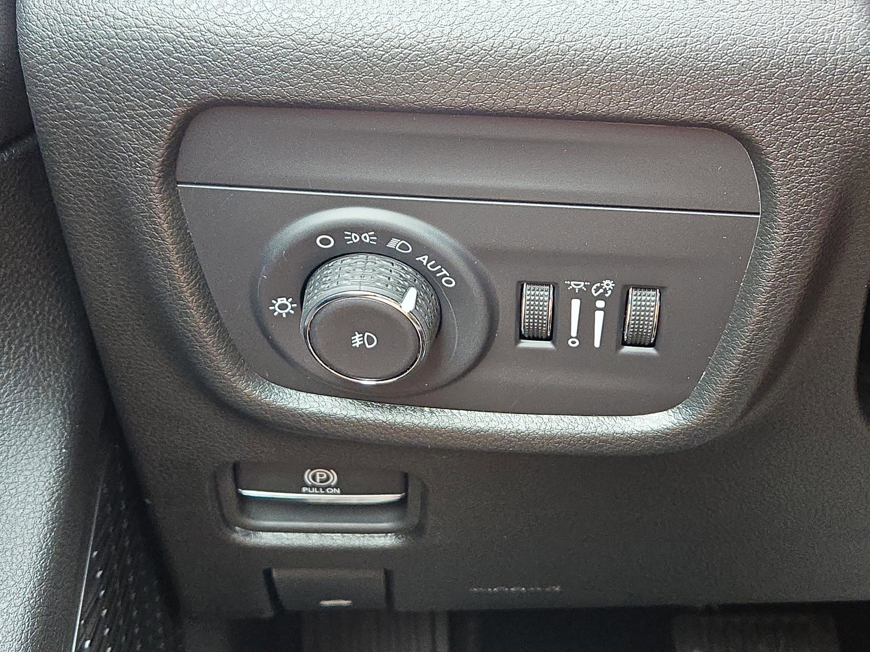 New 2025 Jeep Grand Cherokee L Limited w/ Black Appearance Package image 22