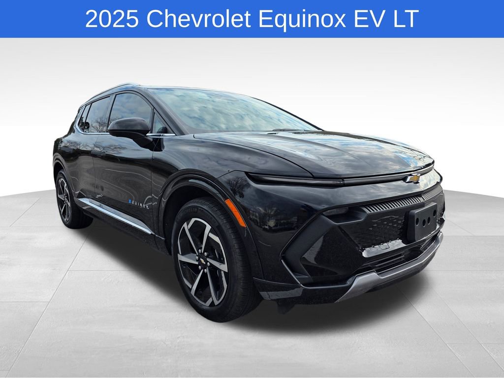 Used 2025 Chevrolet Equinox EV LT image 8