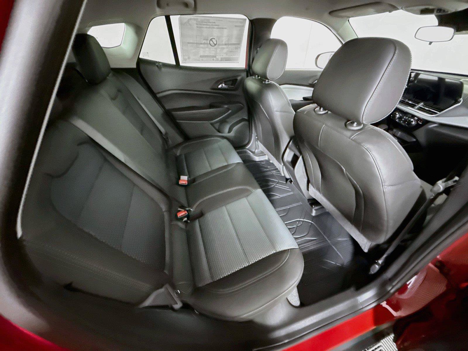 New 2026 Chevrolet Trax LT w/ Driver Confidence Package FWD image 18