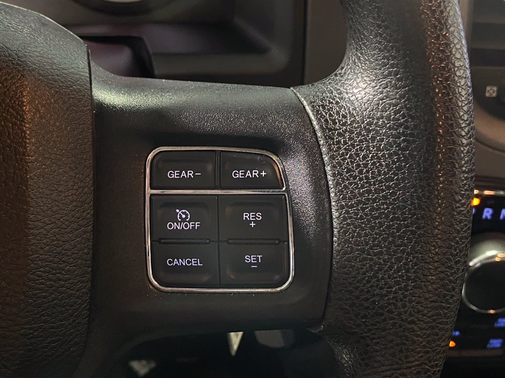 Used 2015 RAM 1500 Express AWD/4WD image 33