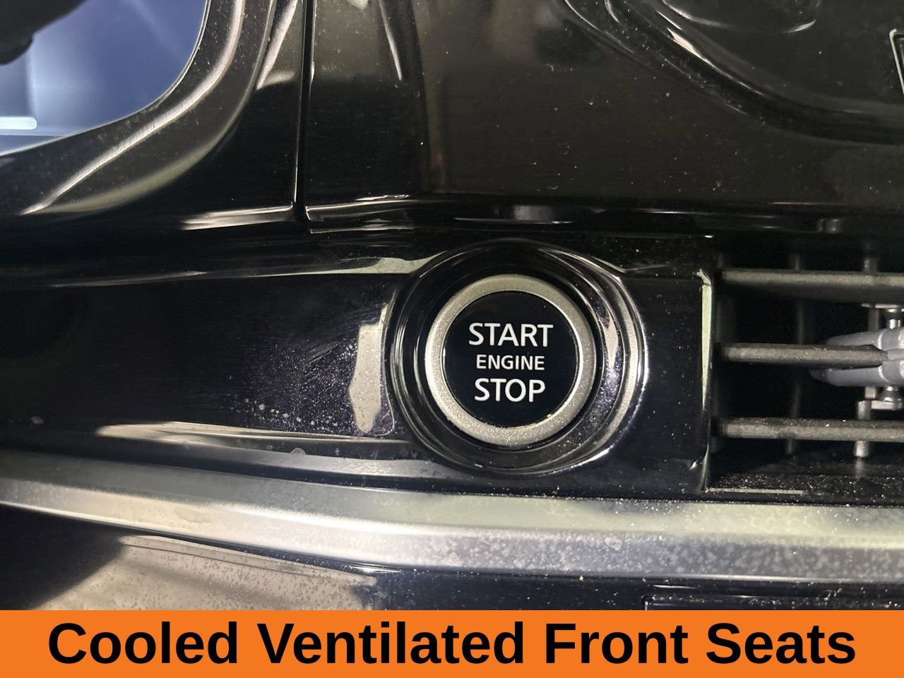 Used 2024 Nissan Pathfinder Platinum w/ Cargo Package image 16