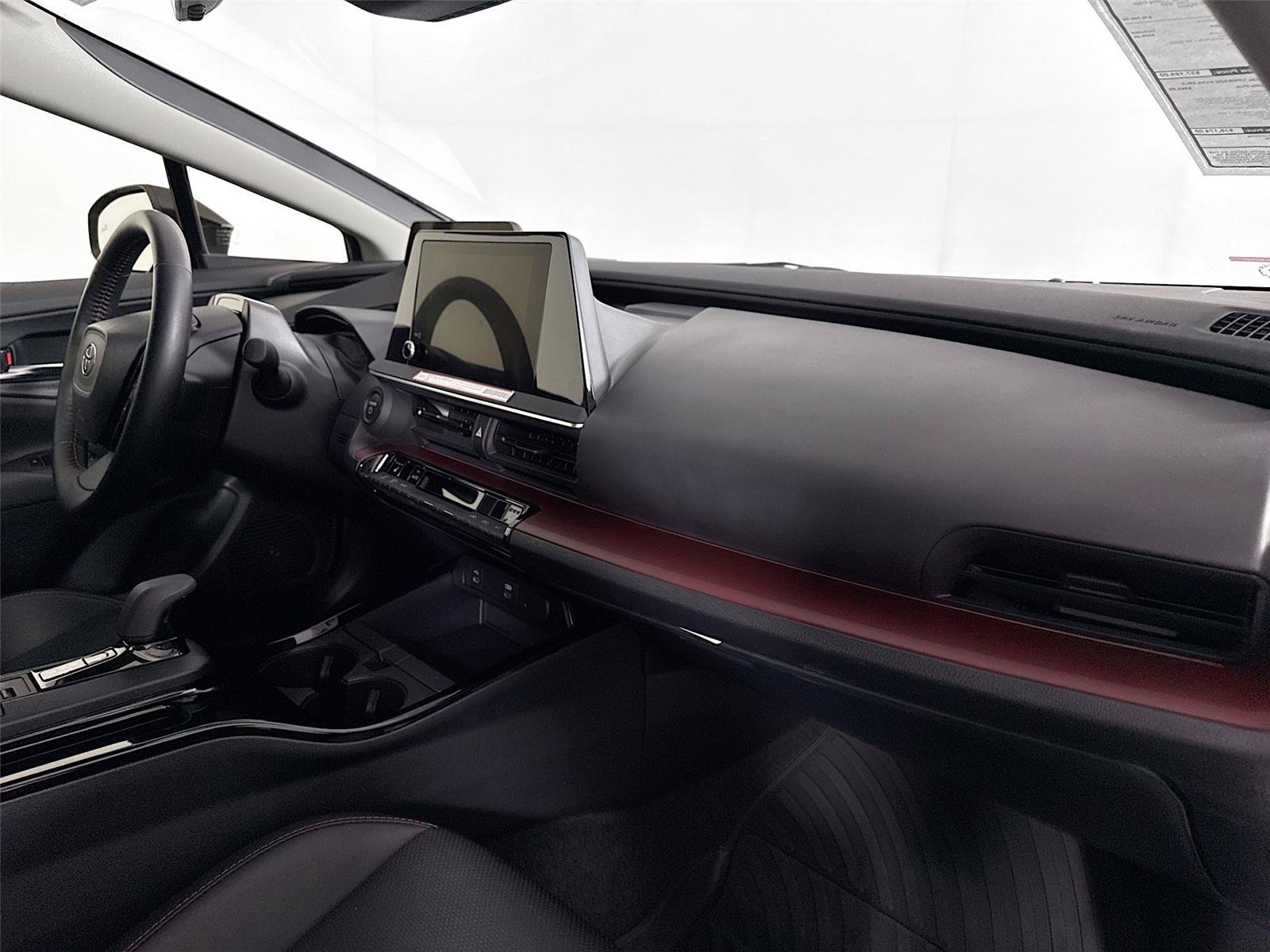 Certified 2025 Toyota Prius Plug-In Hybrid FWD image 40