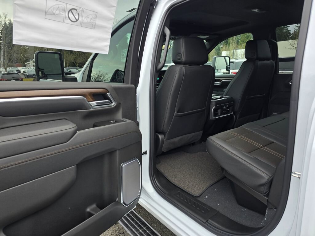 New 2026 Chevrolet Silverado 2500 High Country w/ High Country Premium Package AWD/4WD image 17