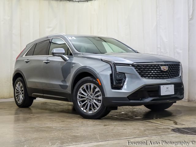 Used 2024 Cadillac XT4 Premium Luxury FWD image 2