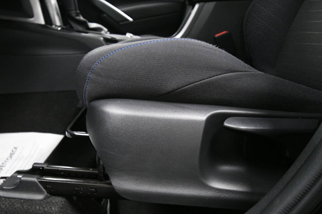 Used 2023 Toyota Corolla Cross AWD Hybrid image 10