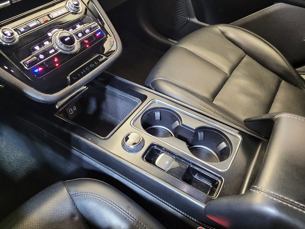 Used 2020 Lincoln Corsair w/ Equipment Group 101A image 26