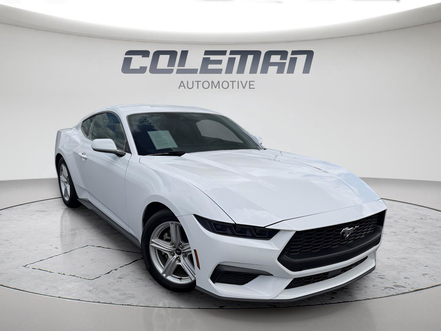 Used 2026 Ford Mustang Premium RWD image 9