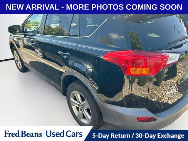 Used 2015 Toyota RAV4 XLE AWD/4WD image 4