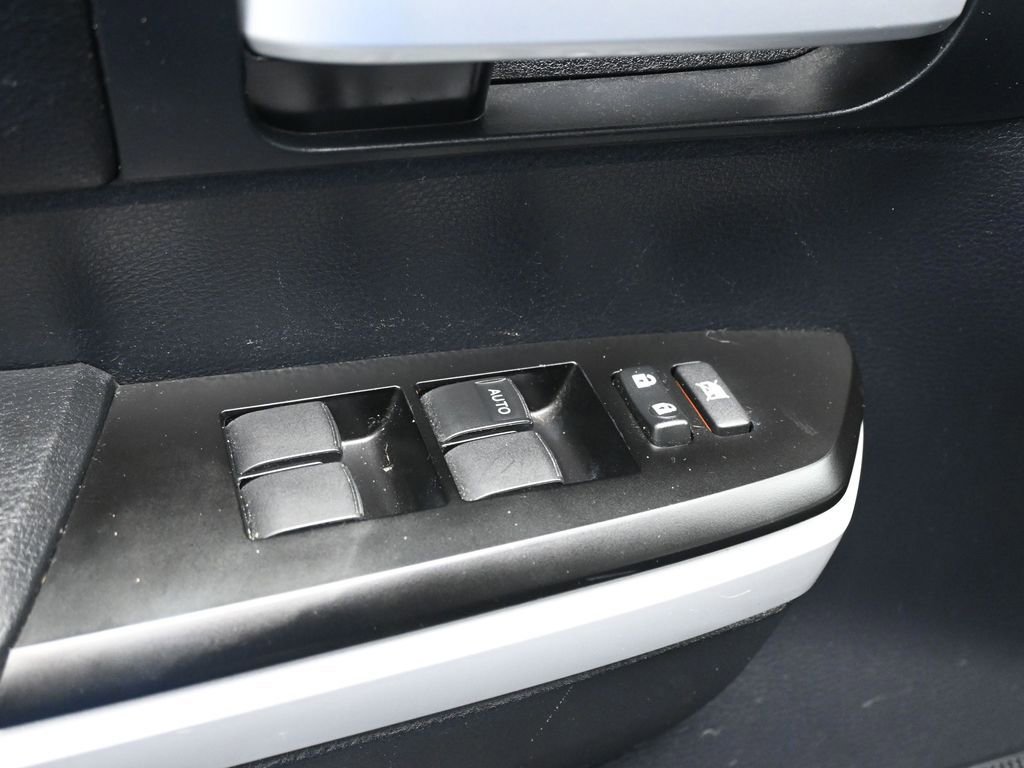 Used 2018 Toyota Tundra SR5 w/ TRD Off Road Package image 12