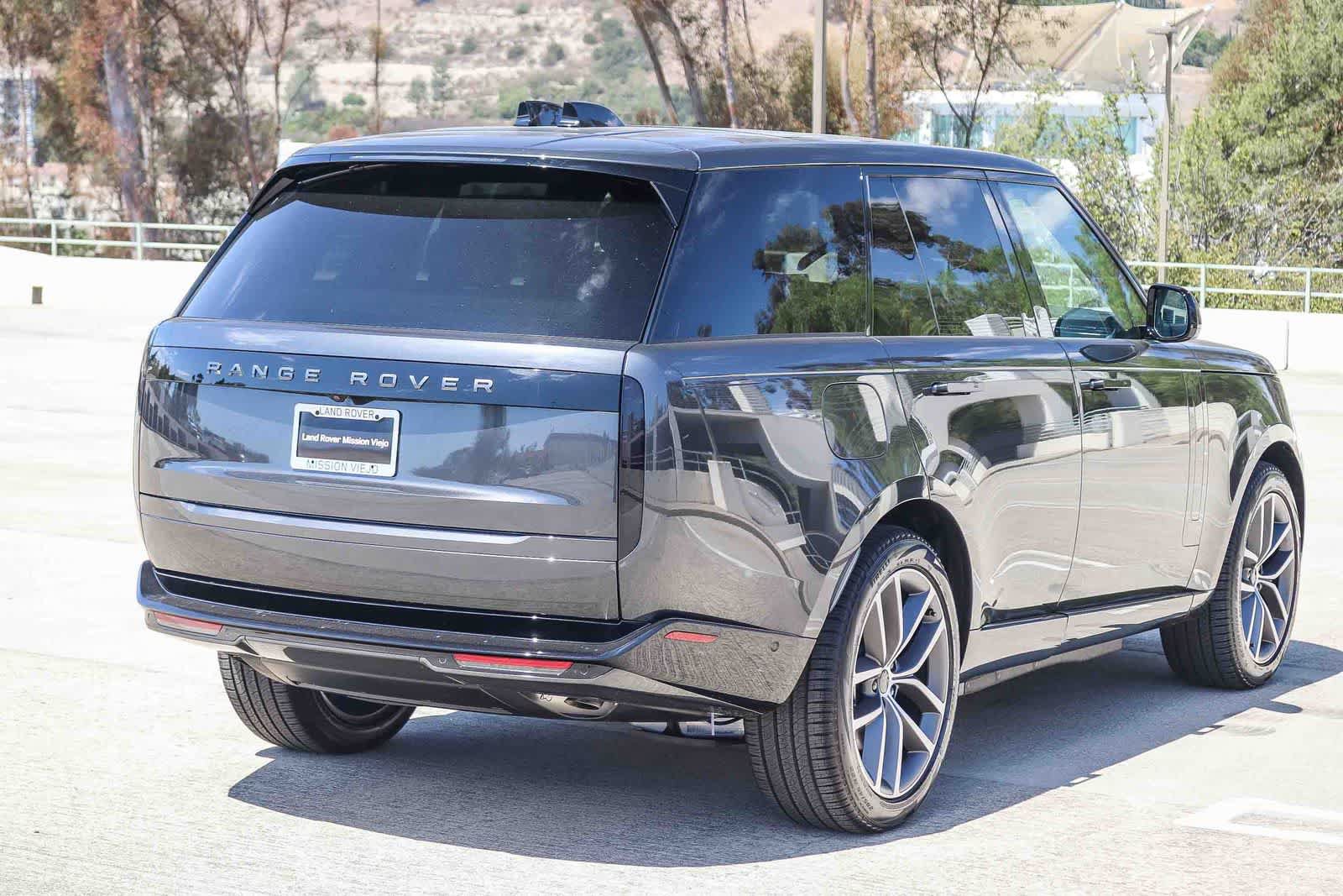 New 2026 Land Rover Range Rover SE AWD/4WD image 5