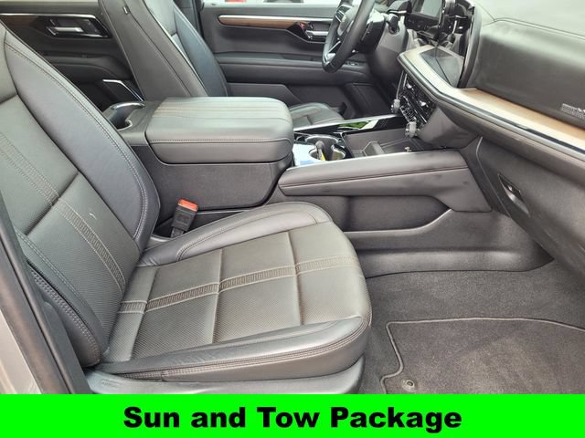 Used 2025 Chevrolet Tahoe High Country w/ Sun And Tow Package AWD/4WD image 25