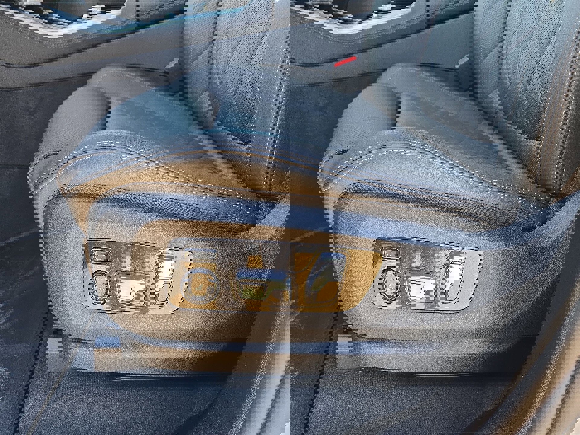 Used 2026 BMW X5 sDrive40i image 17