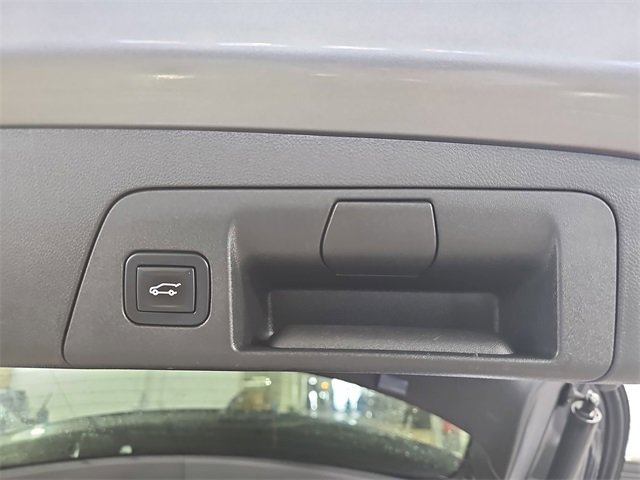 Certified 2022 Buick Envision Essence w/ Sport Touring Package image 13