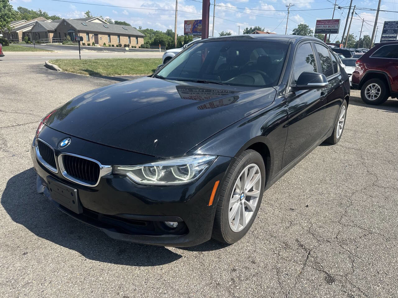 Used 2018 BMW 320i Sedan image 2