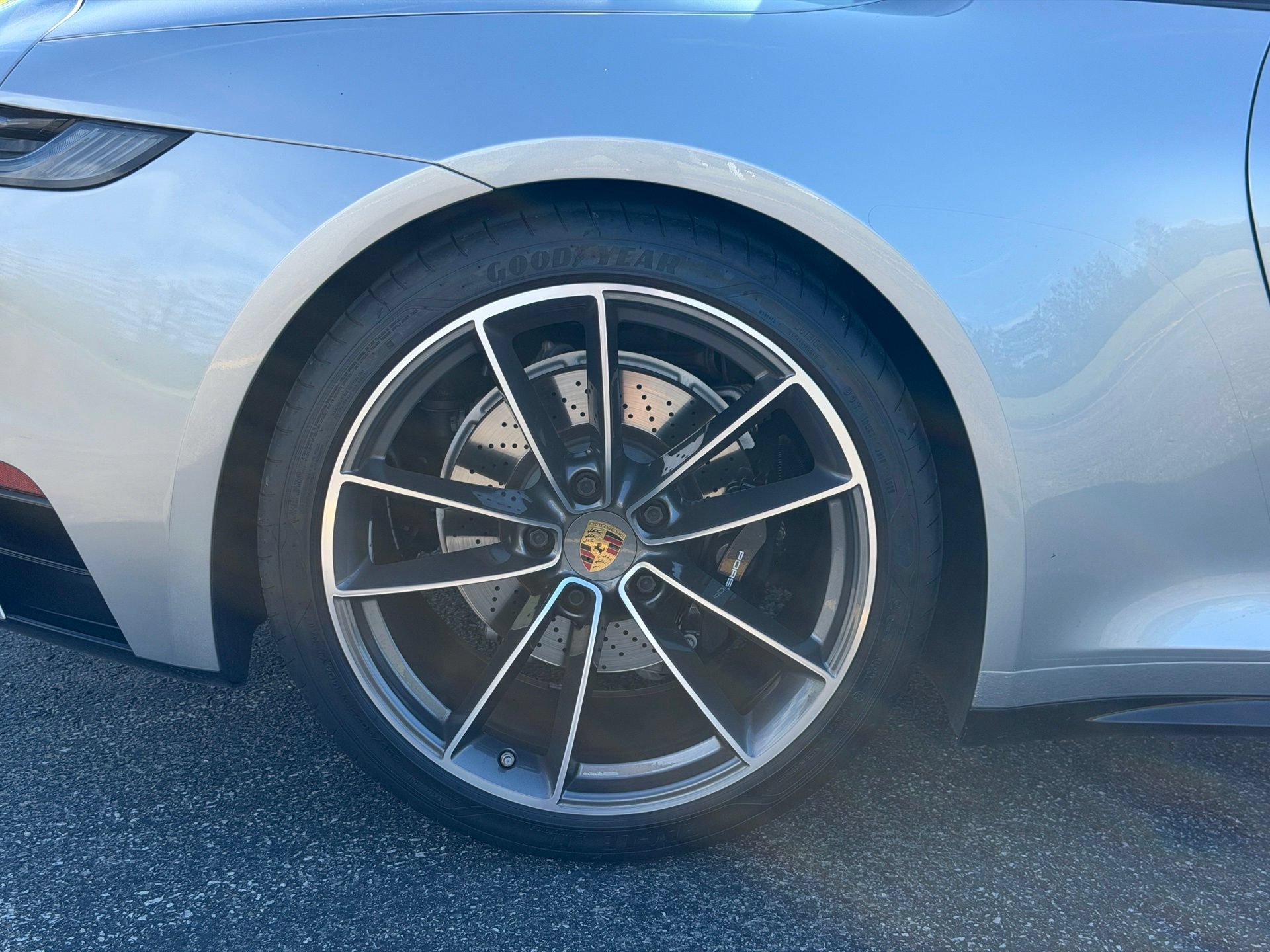 Used 2022 Porsche 911 Targa 4S AWD/4WD image 16