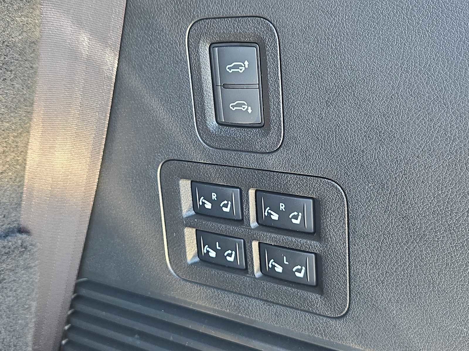 Certified 2025 INFINITI QX80 Sensory image 30