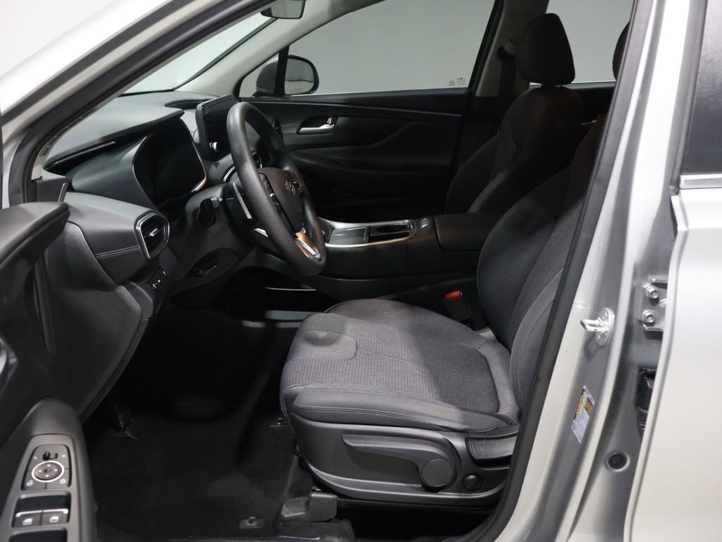 Used 2023 Hyundai Santa Fe SE image 10
