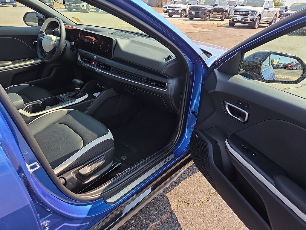 Used 2026 Kia K4 GT-Line w/ GT-Line Premium Package FWD image 10