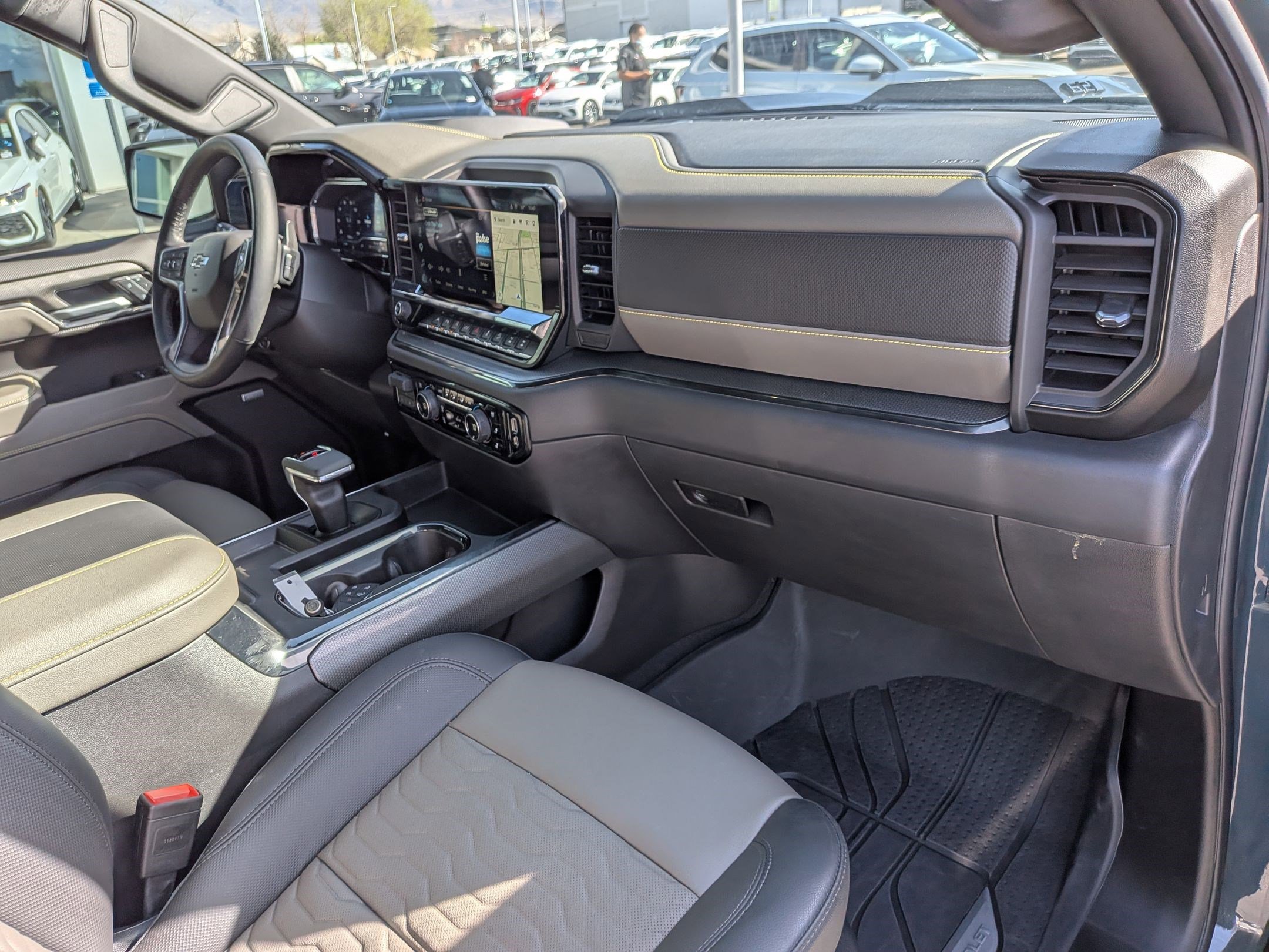 Used 2025 Chevrolet Silverado 1500 ZR2 w/ Technology Package image 36