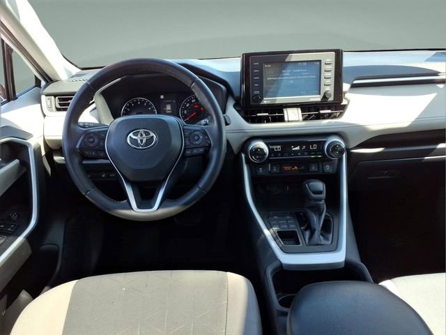 Used 2022 Toyota RAV4 XLE w/ Convenience Package AWD/4WD image 18
