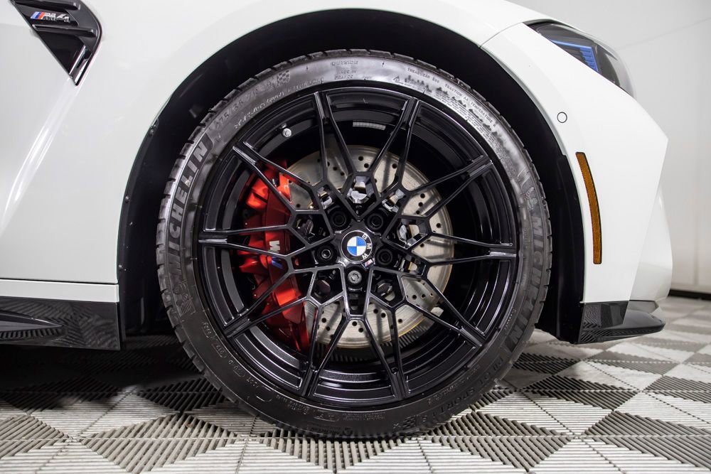 Used 2025 BMW M4 Coupe w/ Executive Package image 43