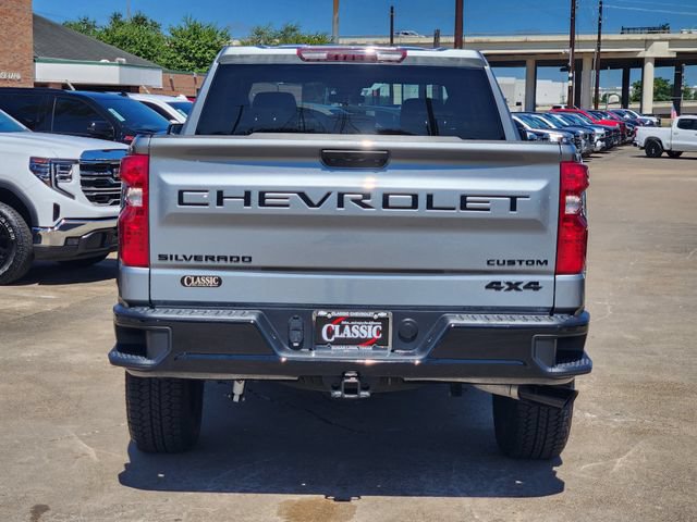Used 2026 Chevrolet Silverado 1500 Custom Trail Boss w/ Turbomax Blackout Package AWD/4WD image 6