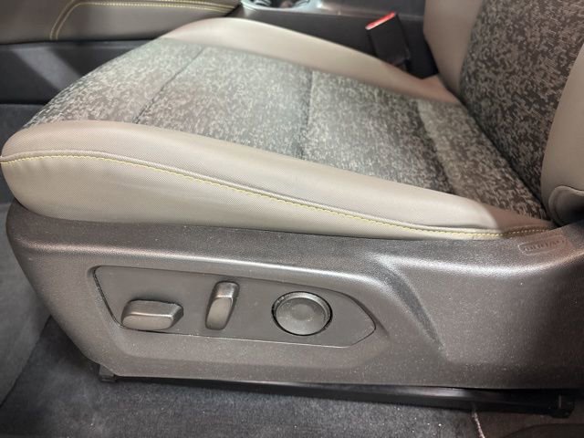 Used 2024 Chevrolet Colorado ZR2 w/ Safety Package AWD/4WD image 14