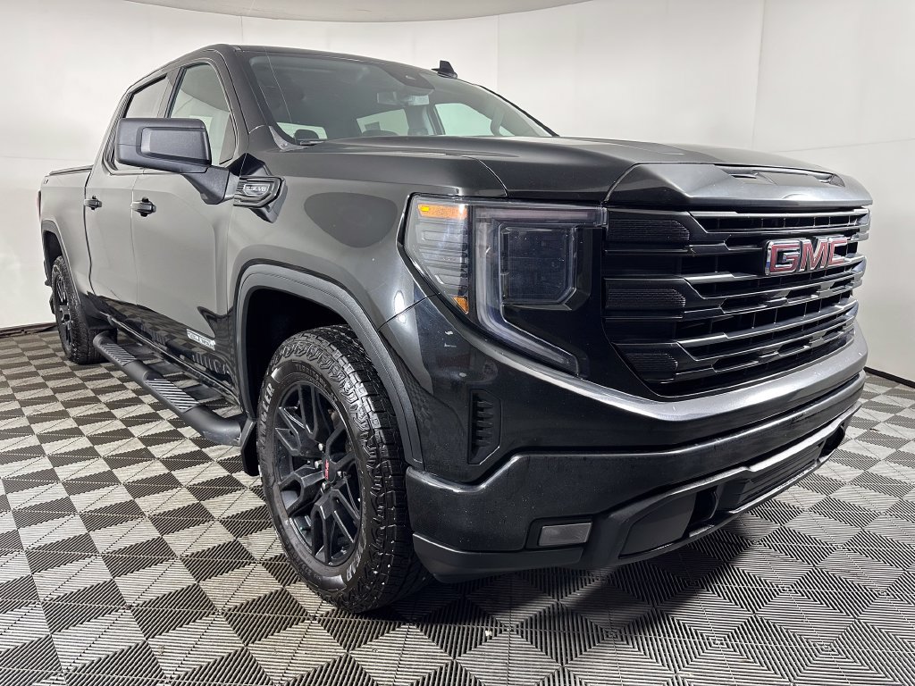 Used 2024 GMC Sierra 1500 Elevation w/ LPO, Elevation Black Package AWD/4WD image 7