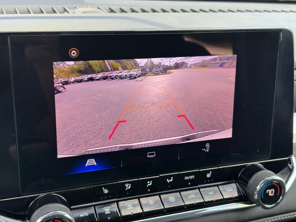 Used 2023 Chevrolet Colorado LT w/ LT Convenience Package II image 20