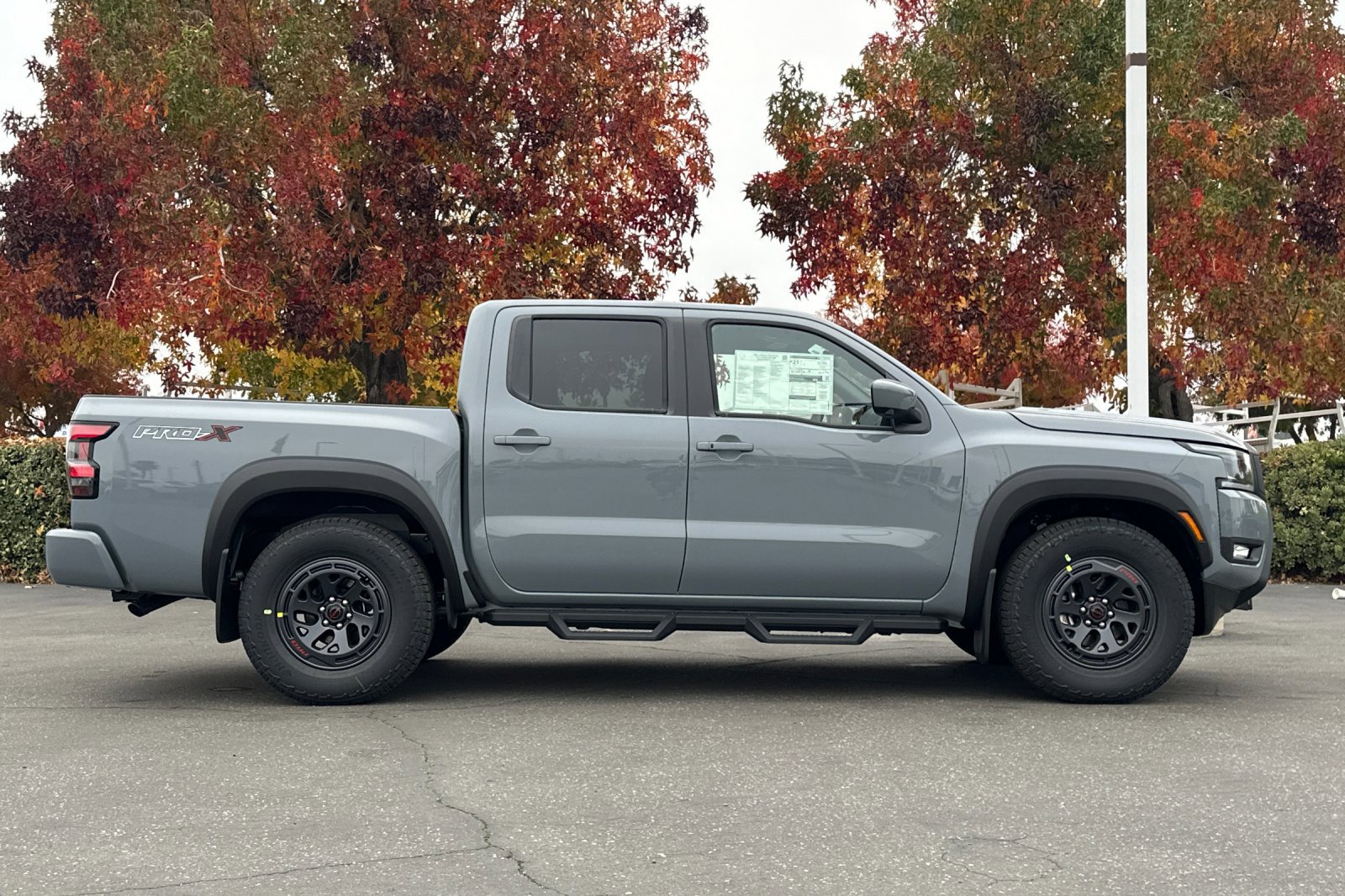 New 2026 Nissan Frontier Pro-X w/ Pro-X Convenience Package image 3