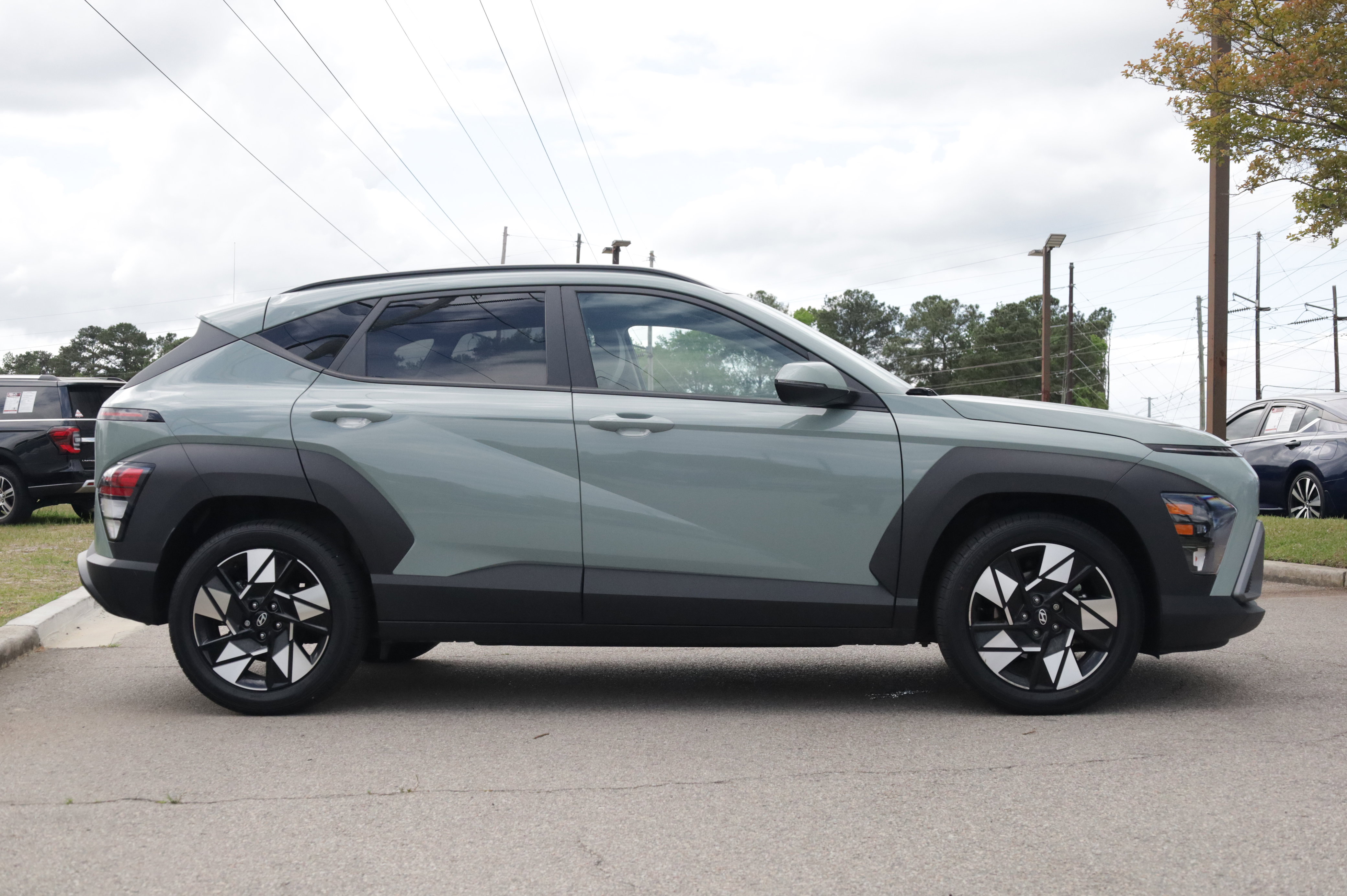 Used 2024 Hyundai Kona SEL w/ Convenience Package image 6