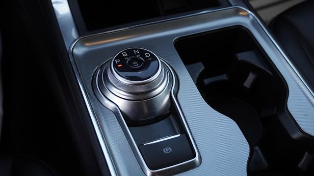 Used 2024 Ford Edge Titanium image 27