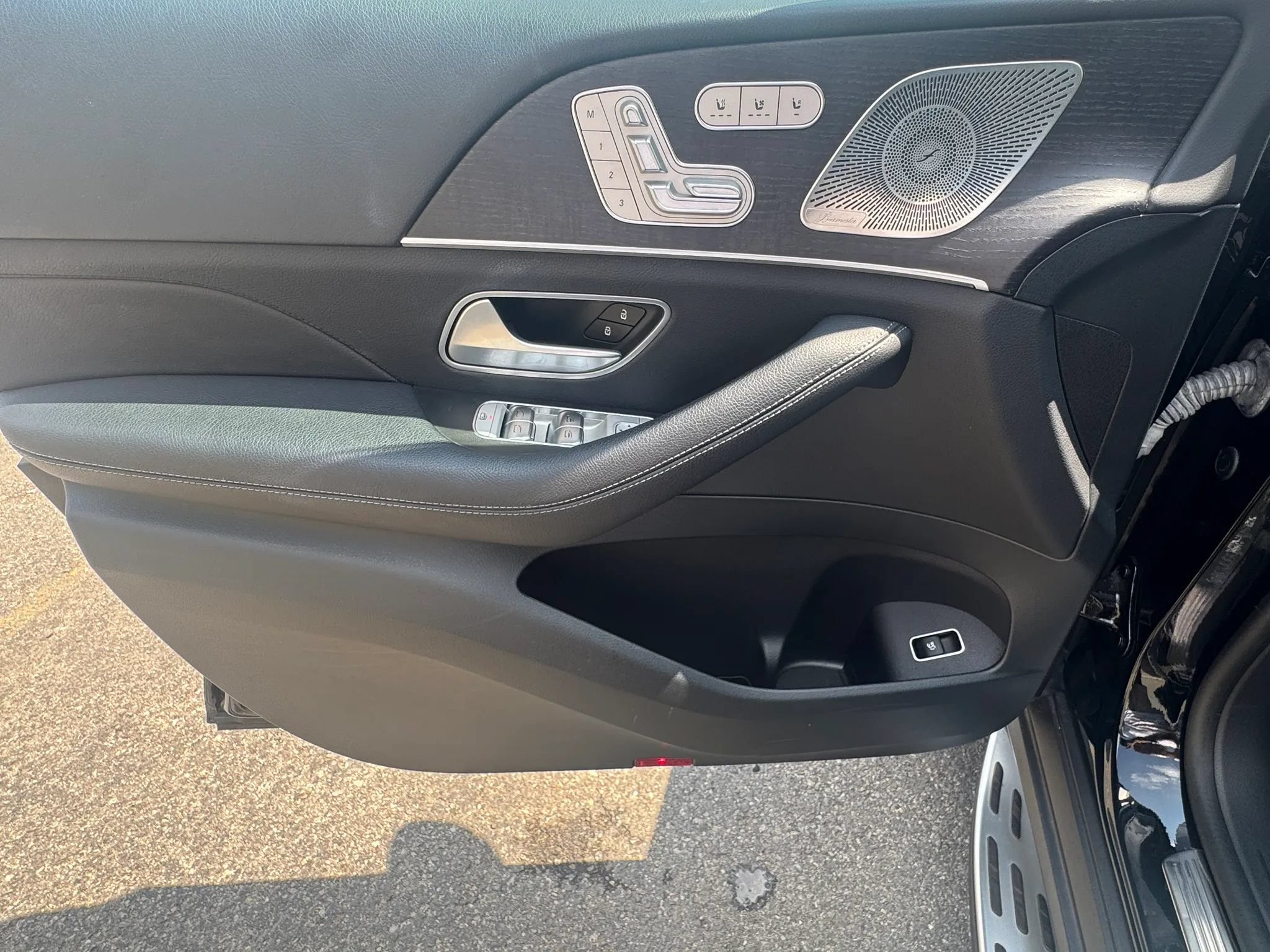 Used 2023 Mercedes-Benz GLS 580 4MATIC image 21