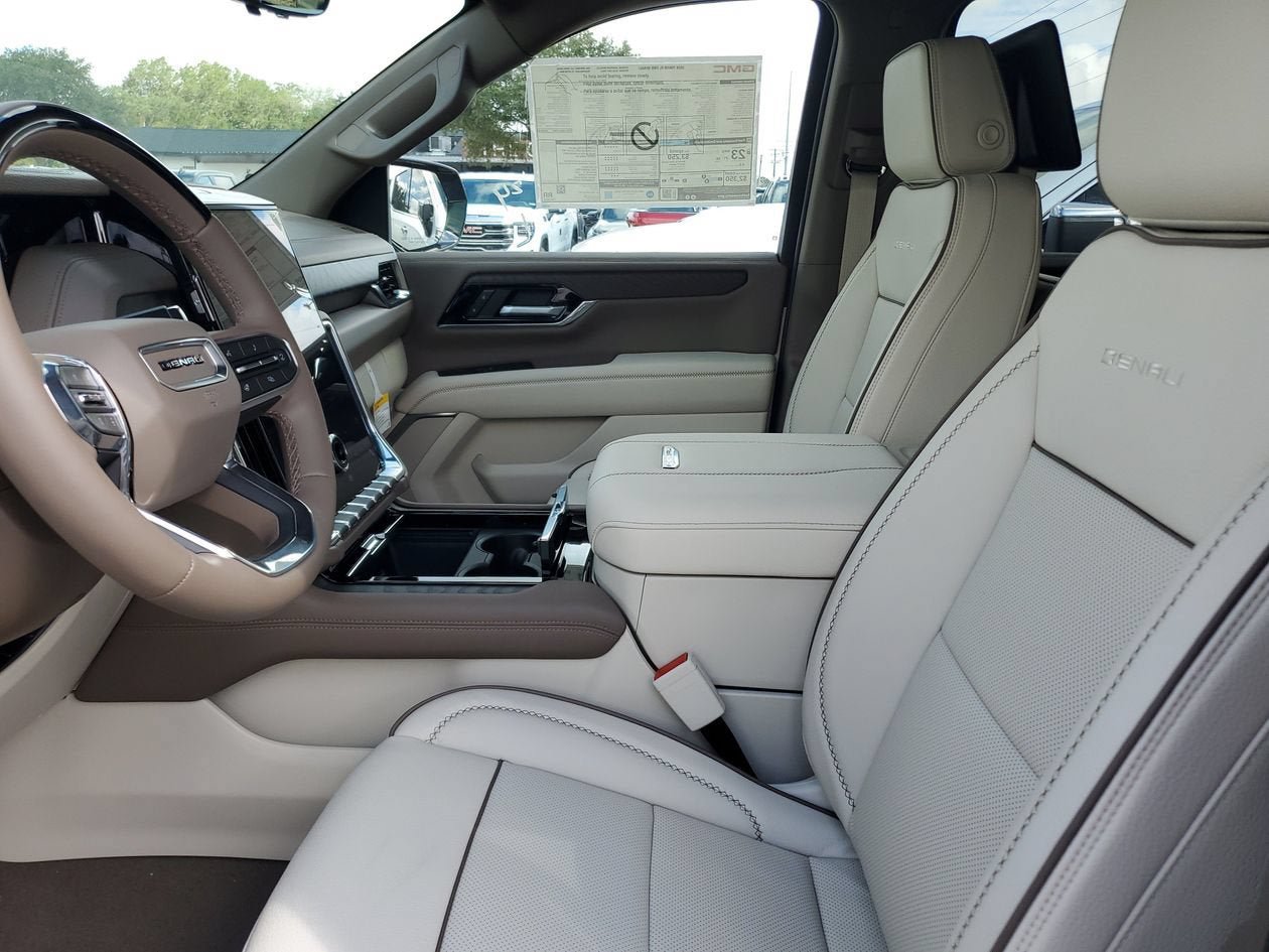 New 2026 GMC Yukon XL Denali w/ Denali Reserve Package RWD image 19