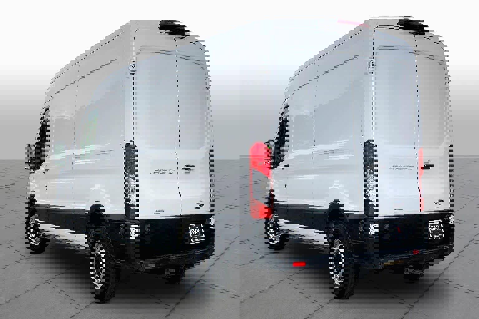 Used 2020 Ford Transit 250 Medium Roof w/ Load Area Protection Package image 10