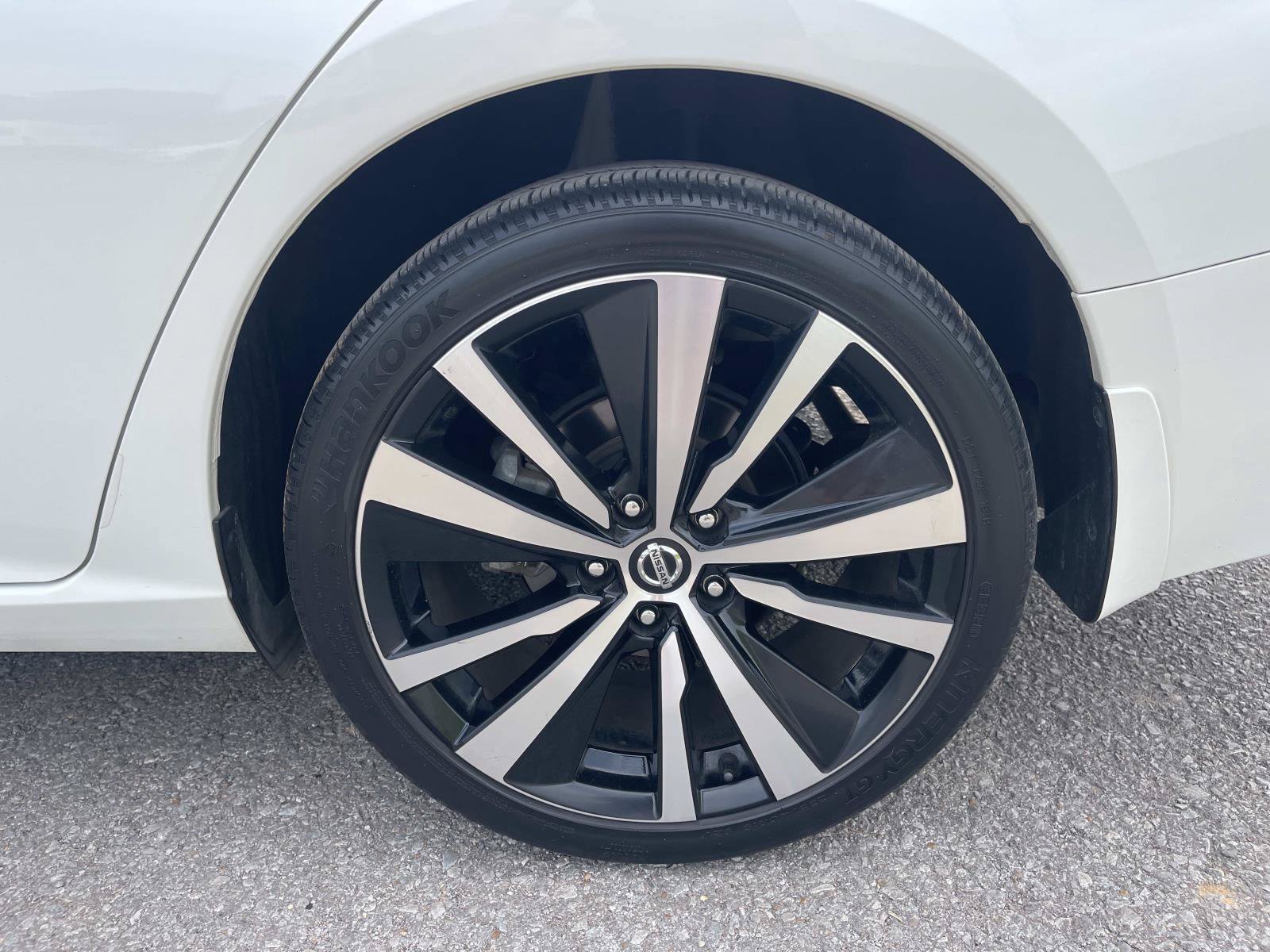 Used 2021 Nissan Altima 2.5 Platinum AWD/4WD image 11