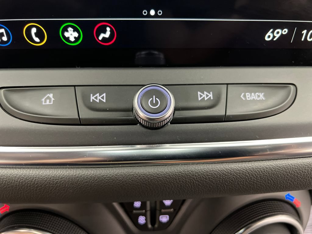Used 2025 Chevrolet Blazer LT FWD image 58