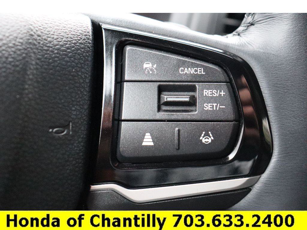 Certified 2025 Honda Odyssey Touring image 12