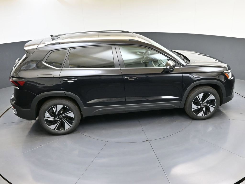 New 2025 Volkswagen Taos SE image 45