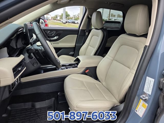Certified 2025 Lincoln Corsair AWD w/ Equipment Group 101A image 9