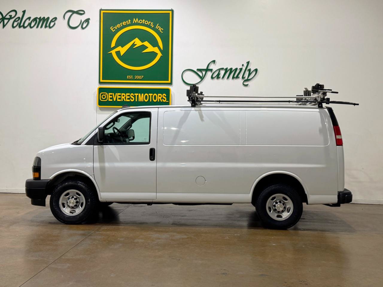 Used 2020 Chevrolet Express 2500 w/ Safety Package RWD image 5
