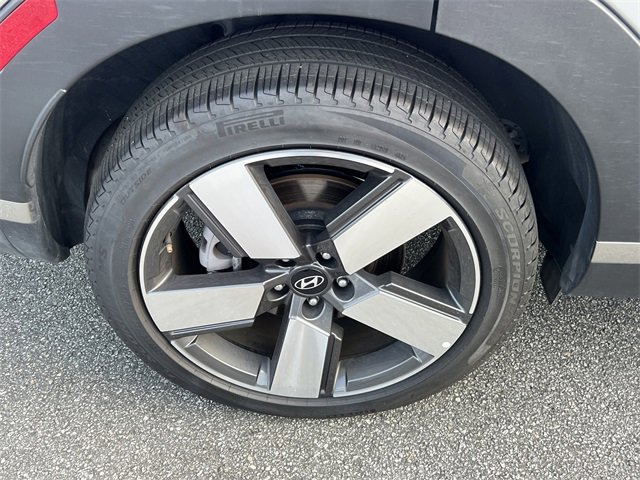 Used 2025 Hyundai Santa Fe Limited image 18